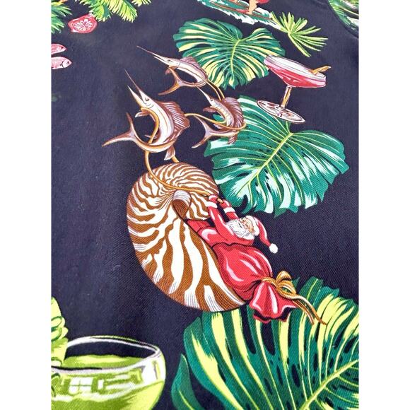 Tommy Bahama Shirt Men's 2XL Hawaiian Santa Print AOP Surfer Silk Camp Holiday - Picture 2 of 15